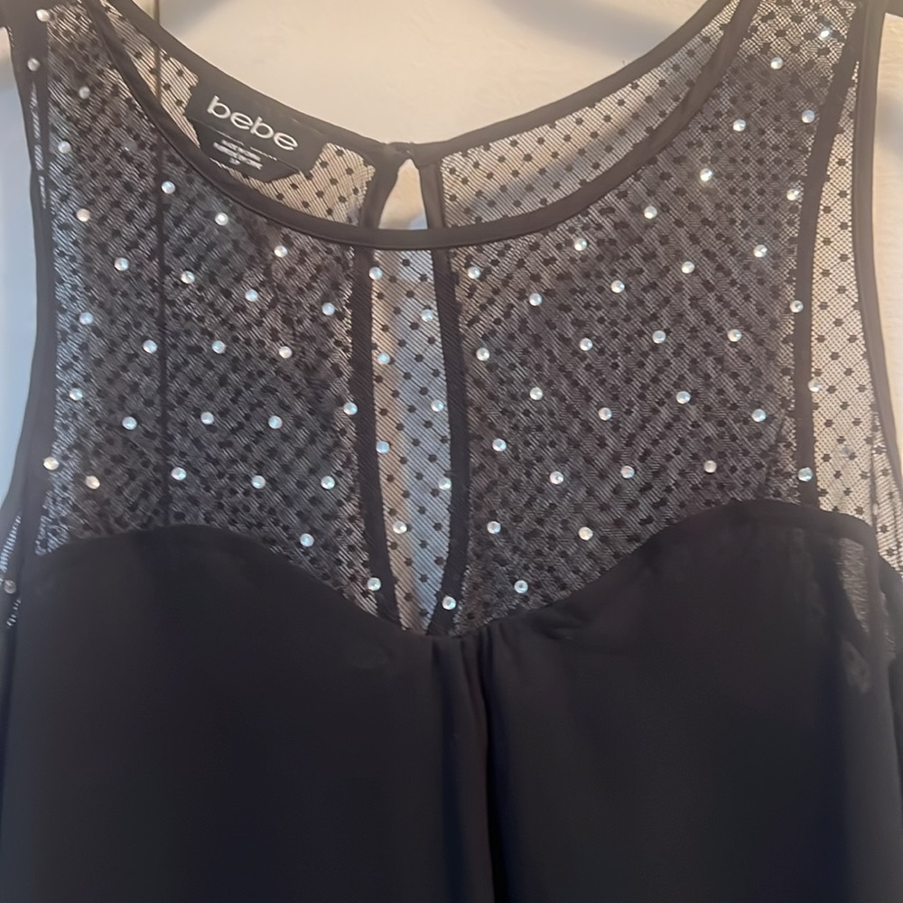 Bebe HiLow Ruffle blouse - Picture 2 of 4